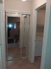 LARGE  ROOM FOR RENT IN A DETACHED HOUSE - Photo 9