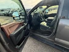 2022 Ford F-150 Lariat LARIAT 4WD SuperCrew 6.5&amp.apos. Box - Photo 2