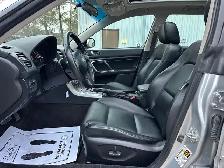 2006 Subaru Outback 2.5i Limited | AWD | ONE OWNER | PANO-ROOF - Photo 14