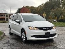 2023 Chrysler Grand Caravan SXT Minivan - Photo 2