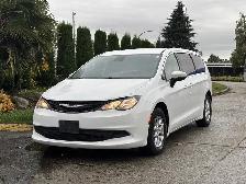 2023 Chrysler Grand Caravan SXT Minivan - Photo 4