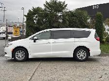 2023 Chrysler Grand Caravan SXT Minivan - Photo 6