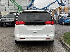2023 Chrysler Grand Caravan SXT Minivan - Photo 9