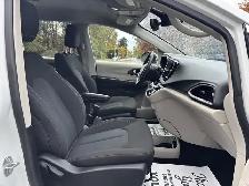 2023 Chrysler Grand Caravan SXT Minivan - Photo 42