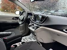 2023 Chrysler Grand Caravan SXT Minivan - Photo 44