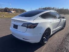 2023 Tesla Model 3 RWD - Photo 6