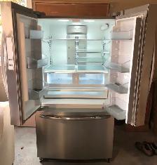 Refrigerator - Frigidaire FGHN2668TF4 - Photo 2