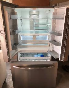 Refrigerator - Frigidaire FGHN2668TF4 - Photo 3