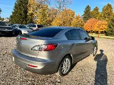 2012 Mazda MAZDA3 4dr Sdn Auto GX CERTIFIED - Photo 5