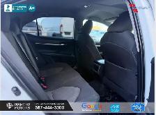 2019 Toyota Camry LE - Mint Condition - Photo 20
