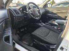 2024 Mitsubishi RVR - Photo 7