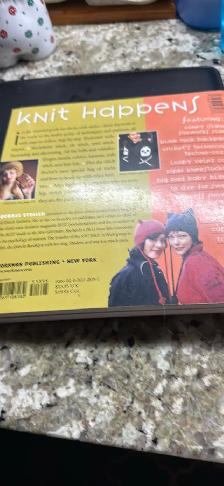 2 Knitting Books - Photo 4