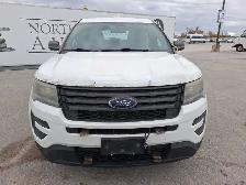 2017 Ford Explorer - Photo 2