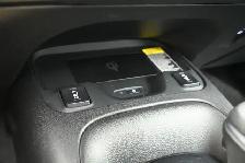 2025 Toyota Corolla LE UPGRADE - SUNROOF - ALLOYS 46,975 km | Cl - Photo 14