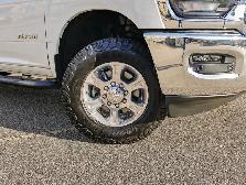 2026 Ram 3500 Big Horn Level 1 6.4L HEMI Long Box | Remote Start - Photo 5