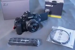 Nikon Zf   NIKKOR Z 40mm f/2 SE – Retro Bundle, SmallRig, Boxed