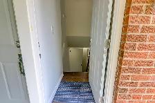 Raised Basement Apartment at Yonge and Davis Newmarket - Photo 3