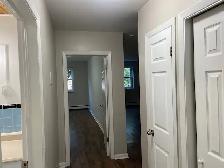 Smoke Free - One Bdrm – Top Floor – Secure Building - Photo 5