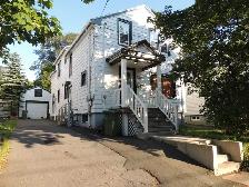 1 Bedroom Apartment  available Nov 1 in house close to Forum - Photo 7