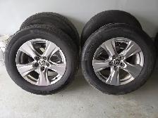 225 65 R17 toyota original rim 2024 with tires