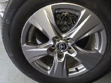 225 65 R17 toyota original rim 2024 with tires - Photo 6