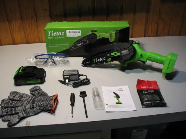 6 Inch Cordless Mini Chainsaw, BRAND NEW