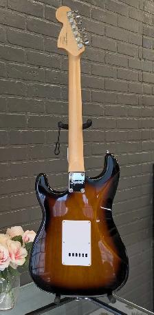 Fender Stratocaster Affinity series - Photo 2