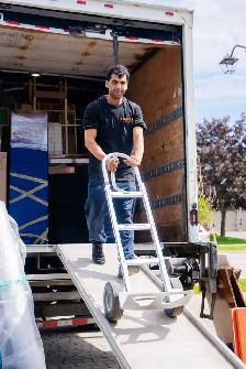 FLASH MOVING IS HIRING – MOVERS & DRIVERS | Mississauga - Photo 4