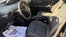 2019 Toyota Prius AWD-E - Photo 8
