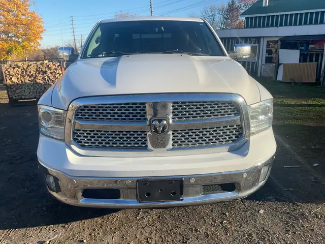 Ram Laramie 5.7L Hemi