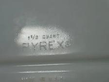 Vintage PYREX Casserole Dish - Photo 4