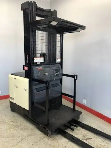 ORDER PICKER WANTED