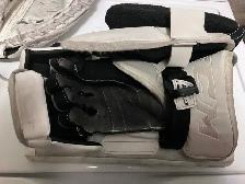 Youth Hockey Goalie Gloves