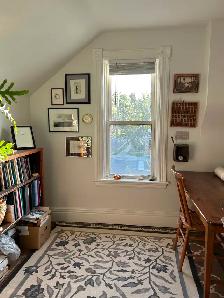 Beautiful Full House Rental - Photo 9