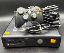250gb Xbox 360 S - Complete with Black Controller