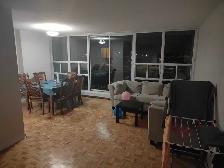Furnished bedroom for rent in North York - Photo 2