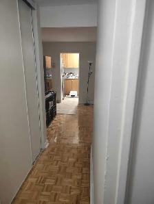 Furnished bedroom for rent in North York - Photo 5