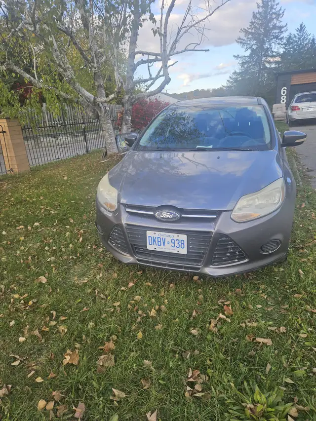 2013 Ford Focus SE – Runs Great – Rebuilt – $3,800 OBO