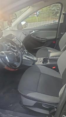 2013 Ford Focus SE – Runs Great – Rebuilt – $3,800 OBO - Photo 5