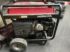 Honda EB5000X Generator Missing foot - Photo 4