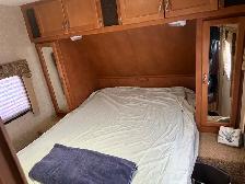 travel trailer - Photo 3