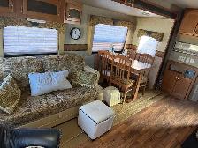 travel trailer - Photo 7