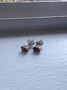 Brand New Silver Garnet Earrings For Sale - Photo 2