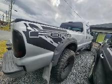 Ford F350 V10 Triton au gaz année 2000