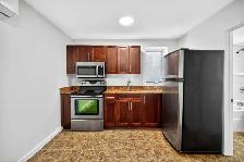NEWLY Renovated 1 Bed 1 Bath - Near St. John's Park! - Photo 2