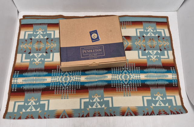 (N9751244) Beaver State WYETH TRAIL Blanket