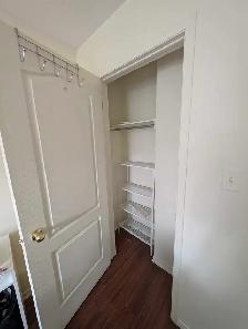 Room for Rent - YorkU Village (private washroom) - Photo 2