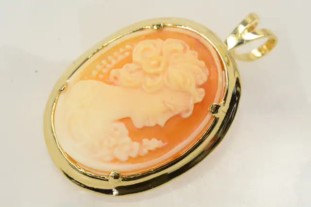 14K CAMEO BROOCH/PENDANT