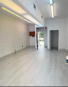 À LOUER — LOCAL COMMERCIAL - Photo 3