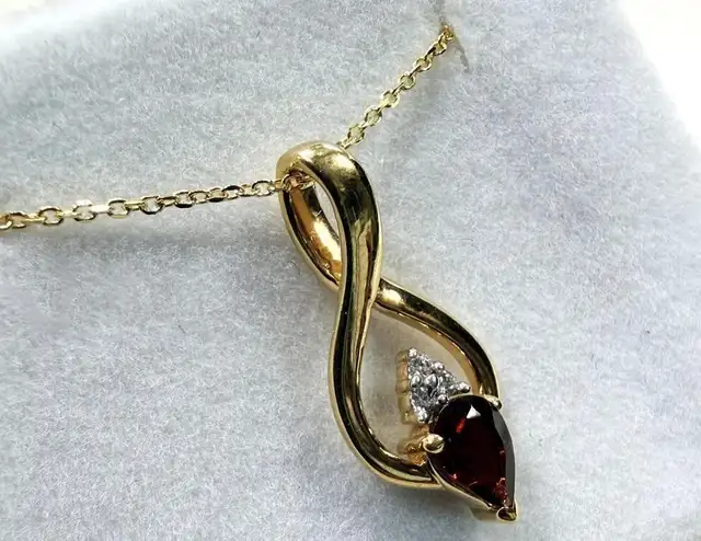 Brand New Gold Plated Garnet Necklace For Sale